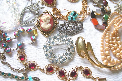 costumejewelry